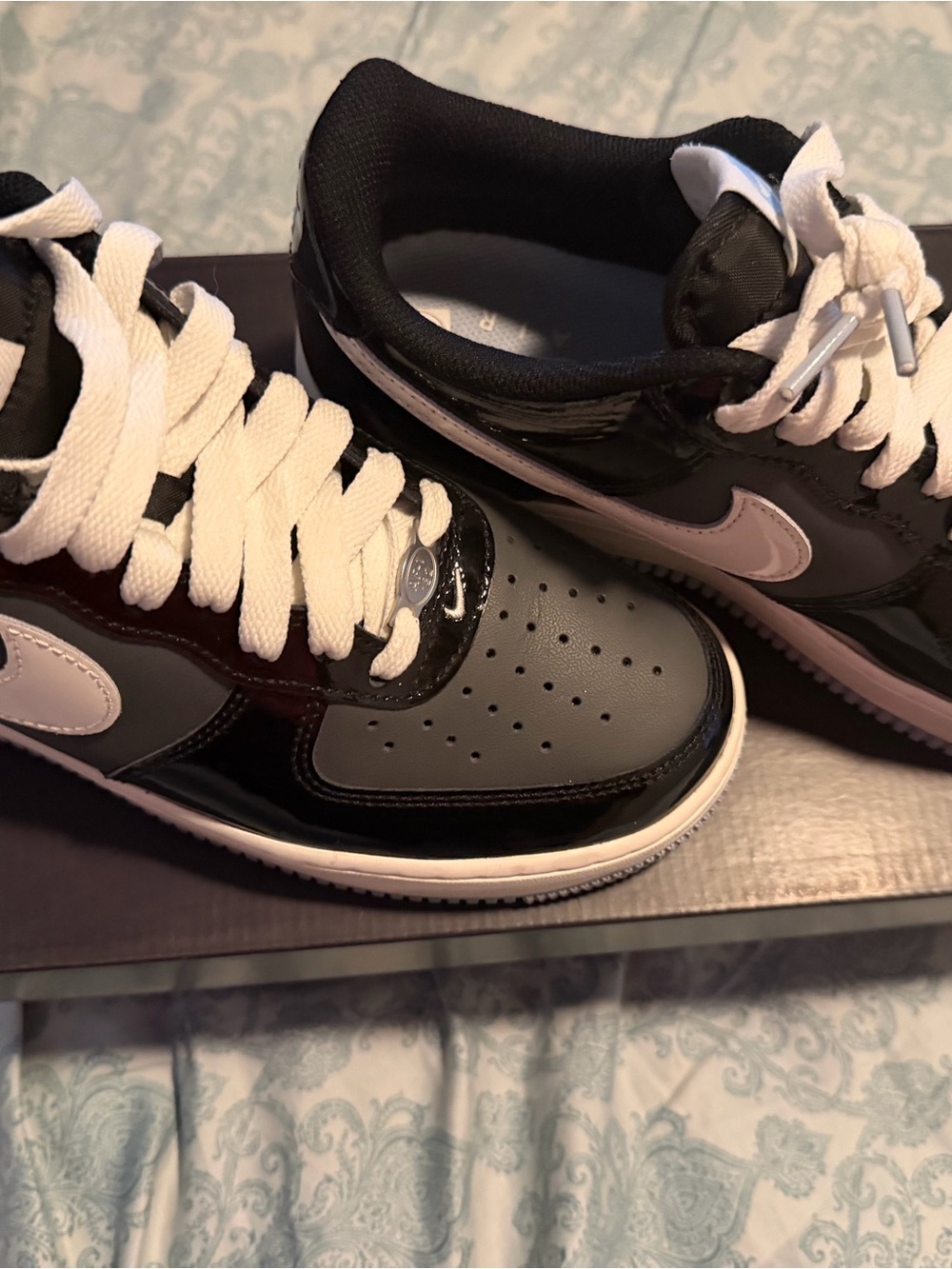 Nike Men’s Black, Gray and White Low-Top Sneakers